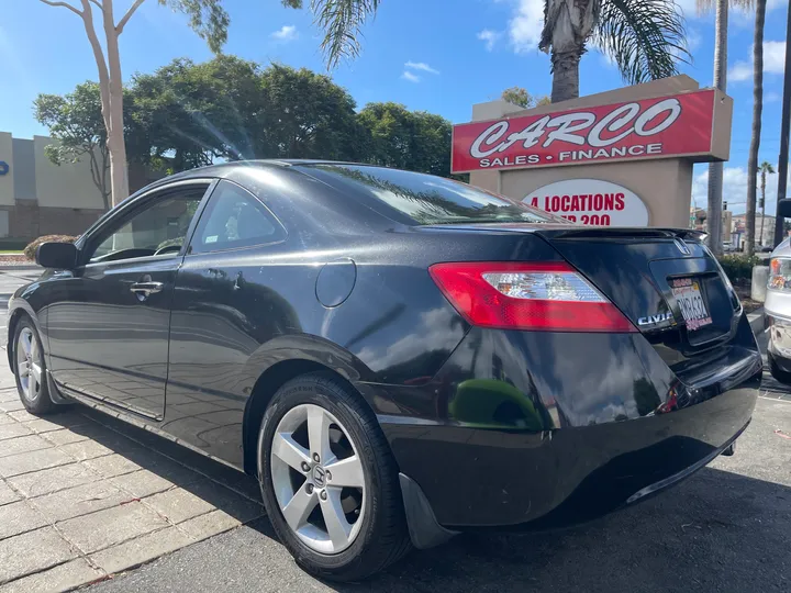 BLACK, 2008 HONDA CIVIC Image 4