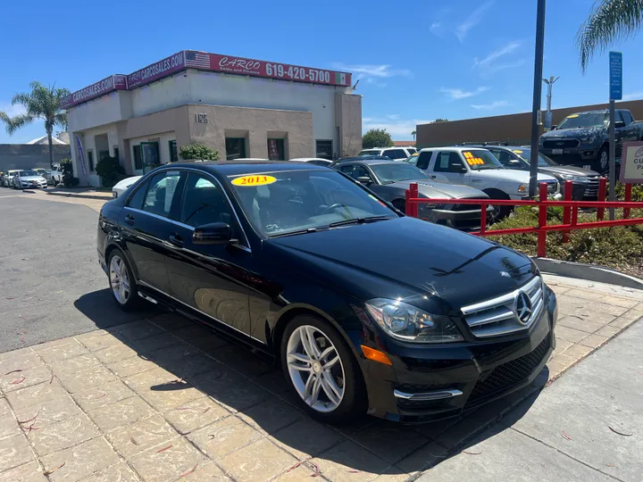 BLACK, 2013 MERCEDES-BENZ C-CLASS Image 2