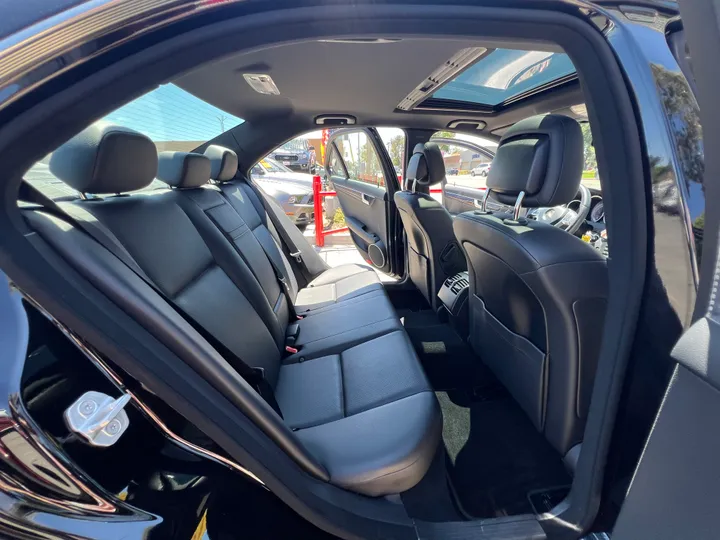 BLACK, 2013 MERCEDES-BENZ C-CLASS Image 29