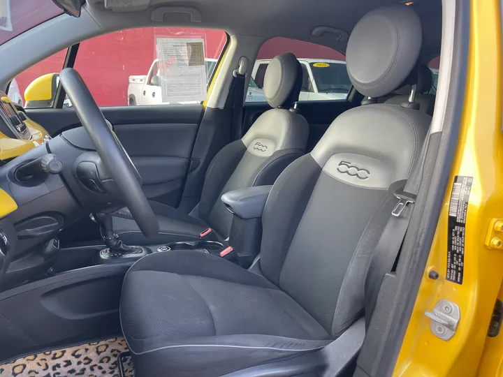 YELLOW, 2016 FIAT 500X Image 7