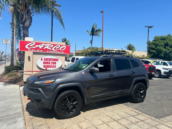 GRAY, 2016 JEEP CHEROKEE Image 5