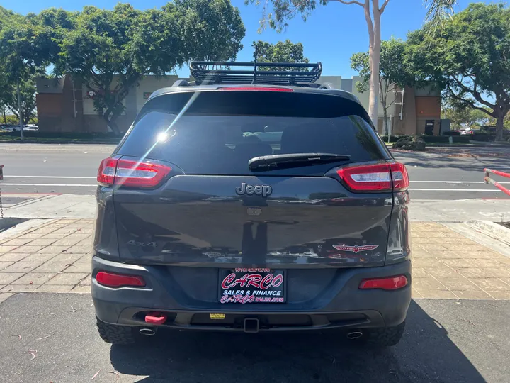 GRAY, 2016 JEEP CHEROKEE Image 9