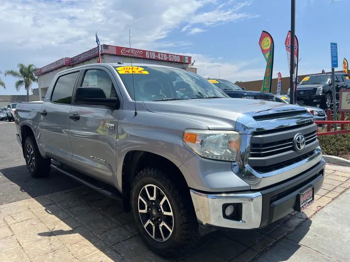 SILVER, 2014 TOYOTA TUNDRA CREWMAX Image 1