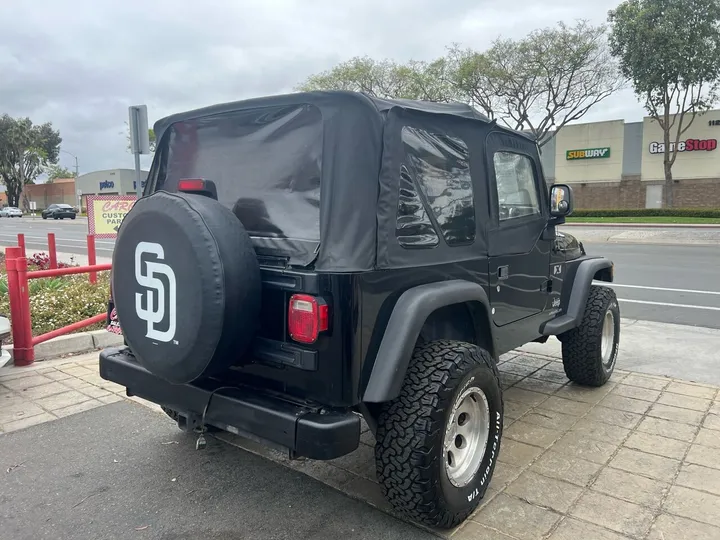 BLACK, 2005 JEEP WRANGLER Image 11