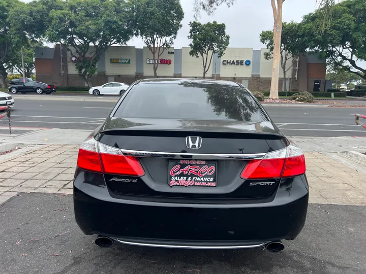 BLACK, 2013 HONDA ACCORD Image 4