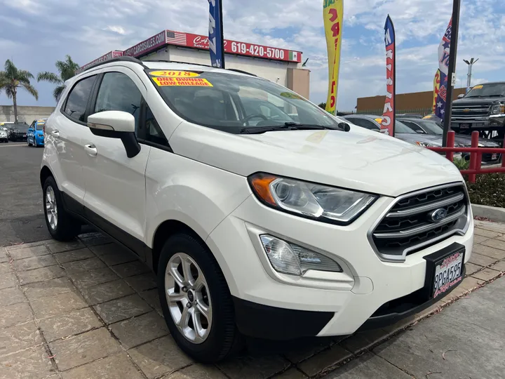 WHITE, 2018 FORD ECOSPORT Image 32