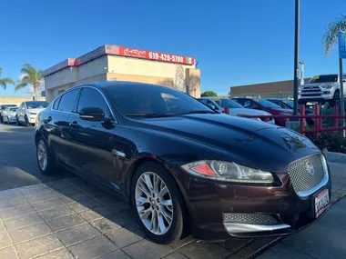 BURGUNDY, 2013 JAGUAR XF Image 