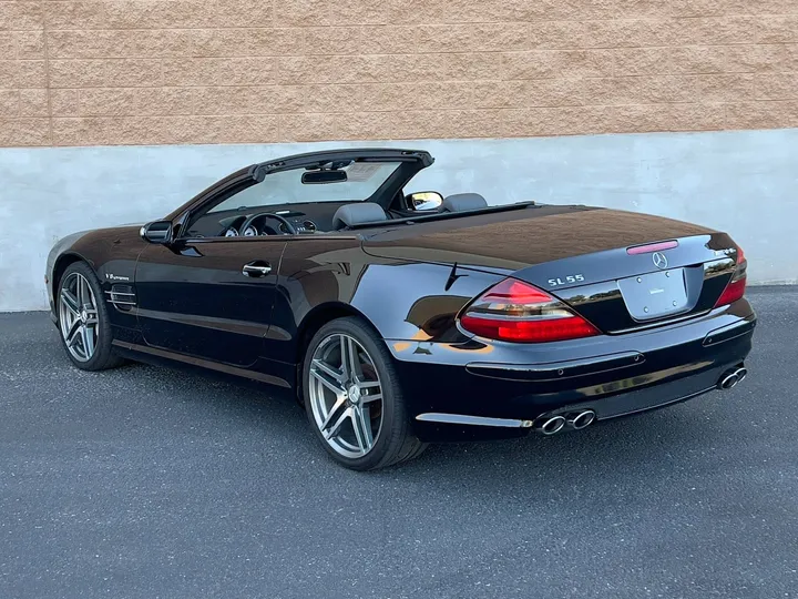 BLACK, 2004 MERCEDES-BENZ SL-CLASS SL 55 AMG KOMPRESSOR Image 4