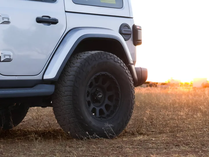 SILVER, 2019 JEEP WRANGLER UNLIMITED Image 7