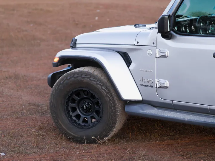 SILVER, 2019 JEEP WRANGLER UNLIMITED Image 5