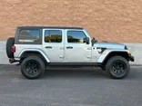 SILVER, 2018 JEEP WRANGLER UNLIMITED ALL NEW SAHARA 4X4 Thumnail Image 18