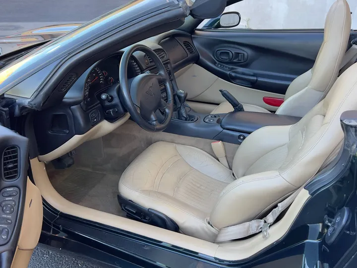 GREEN, 2000 CHEVROLET CORVETTE CONVERTIBLE Image 8