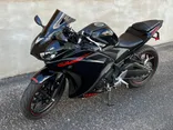 BLACK, 2015 YAMAHA YZF-R3 Thumnail Image 2