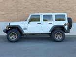 WHITE, 2017 JEEP WRANGLER UNLIMITED SPORT 4X4 Thumnail Image 2