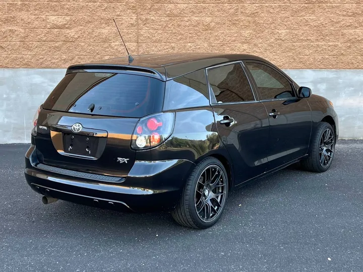 BLACK, 2005 TOYOTA MATRIX Image 21