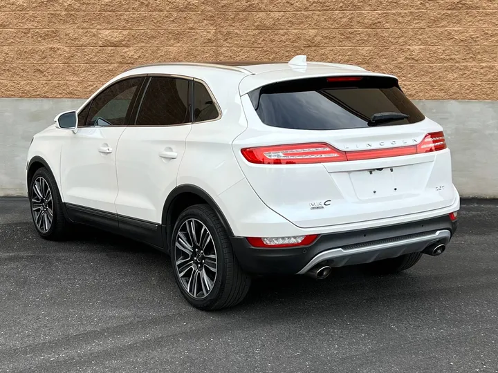 WHITE, 2017 LINCOLN MKC BLACK LABEL Image 3