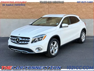 WHITE, 2019 MERCEDES-BENZ GLA Image 1