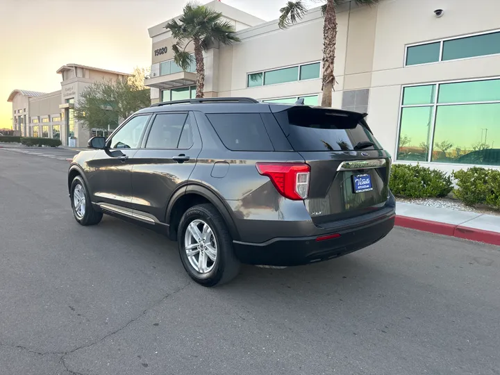 GRAY, 2020 FORD EXPLORER Image 4