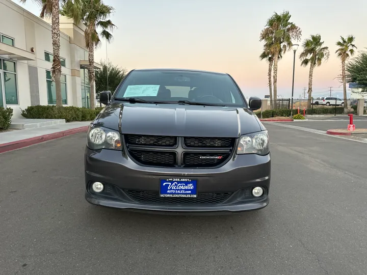 GRAY, 2015 DODGE GRAND CARAVAN PASSENGER Image 2