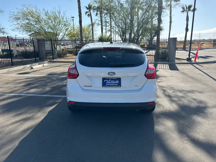 OXFORD WHITE, 2014 FORD FOCUS Image 5