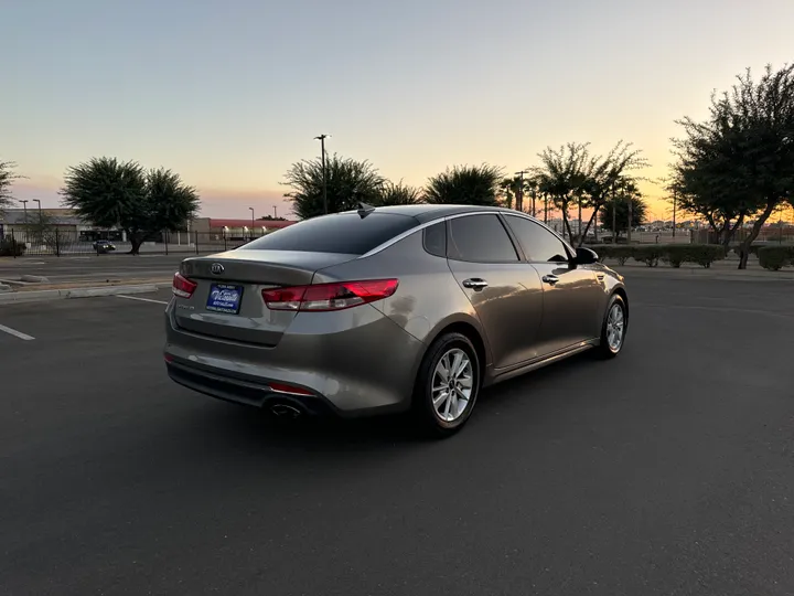 GRAY, 2018 KIA OPTIMA Image 5