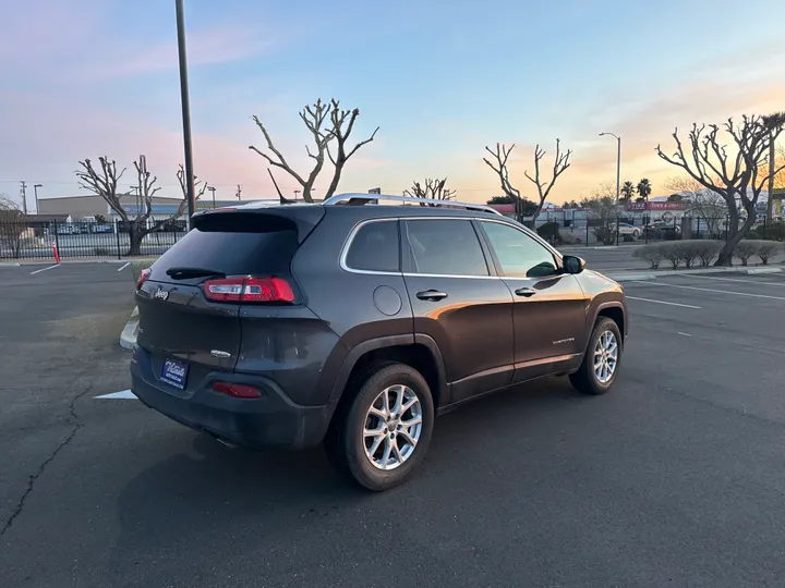 GRANITE CRYSTAL METALLIC CLEARCOAT, 2014 JEEP CHEROKEE Image 5