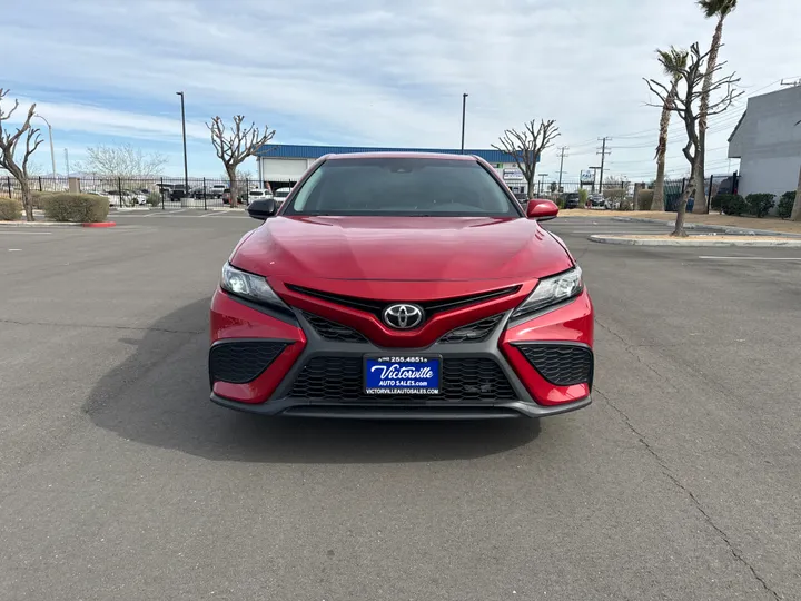 RED, 2021 TOYOTA CAMRY Image 8