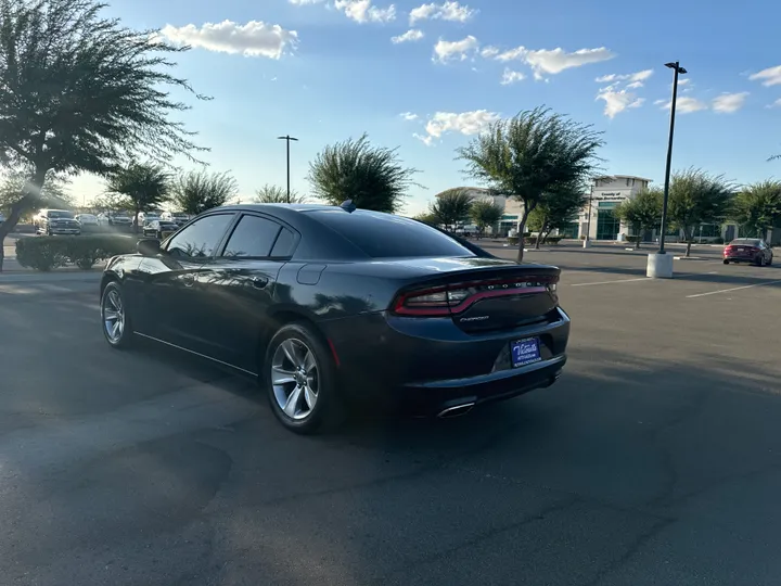 GRAY, 2016 DODGE CHARGER Image 4