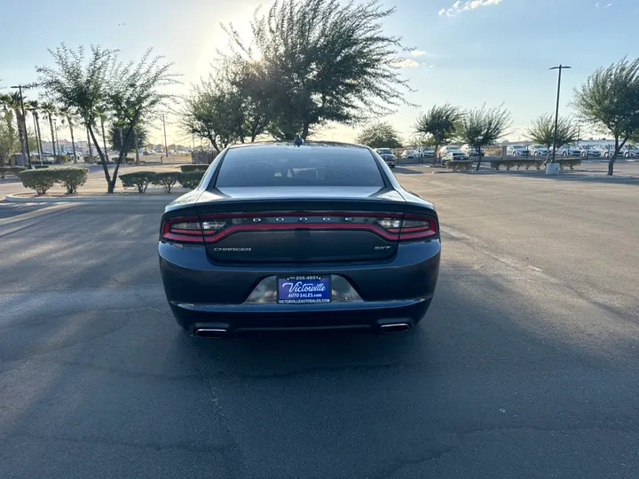 GRAY, 2016 DODGE CHARGER Image 5