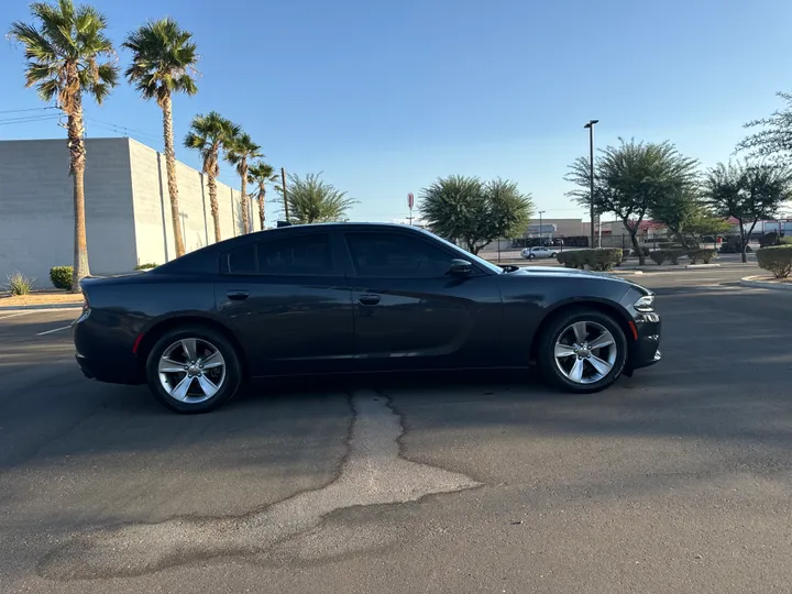 GRAY, 2016 DODGE CHARGER Image 7