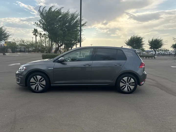 N / A, 2017 VOLKSWAGEN E-GOLF Image 3