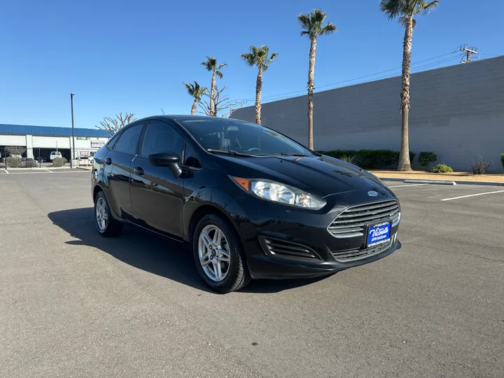 BLACK, 2017 FORD FIESTA Image 7