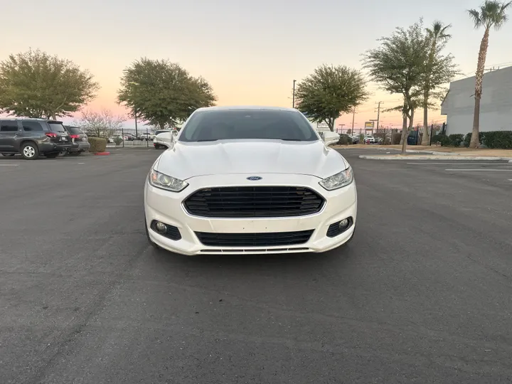 WHITE, 2014 FORD FUSION Image 2