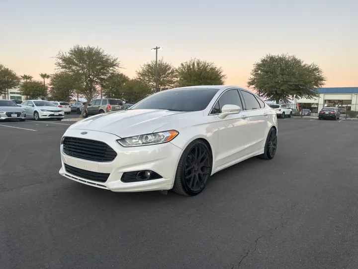 WHITE, 2014 FORD FUSION Image 3