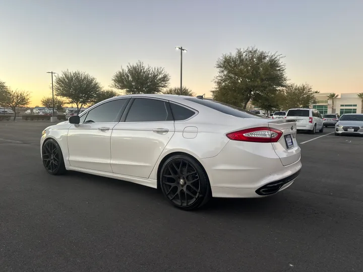 WHITE, 2014 FORD FUSION Image 5