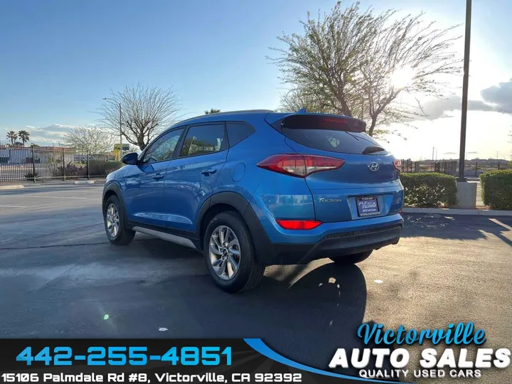 CARIBBEAN BLUE, 2018 HYUNDAI TUCSON Image 5