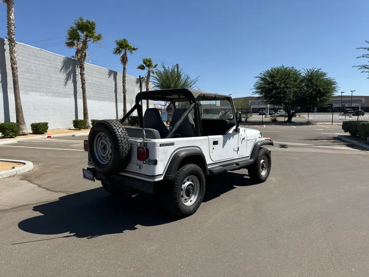 WHITE, 1991 JEEP WRANGLER Image 5