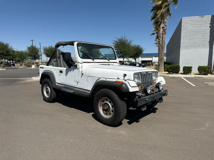 WHITE, 1991 JEEP WRANGLER Image 7