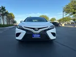 WHITE, 2018 TOYOTA CAMRY Thumnail Image 2