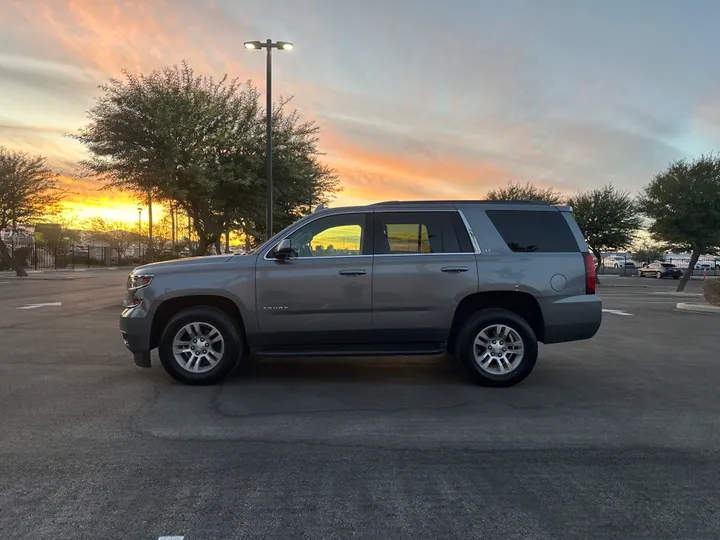 GRAY, 2019 CHEVROLET TAHOE Image 4