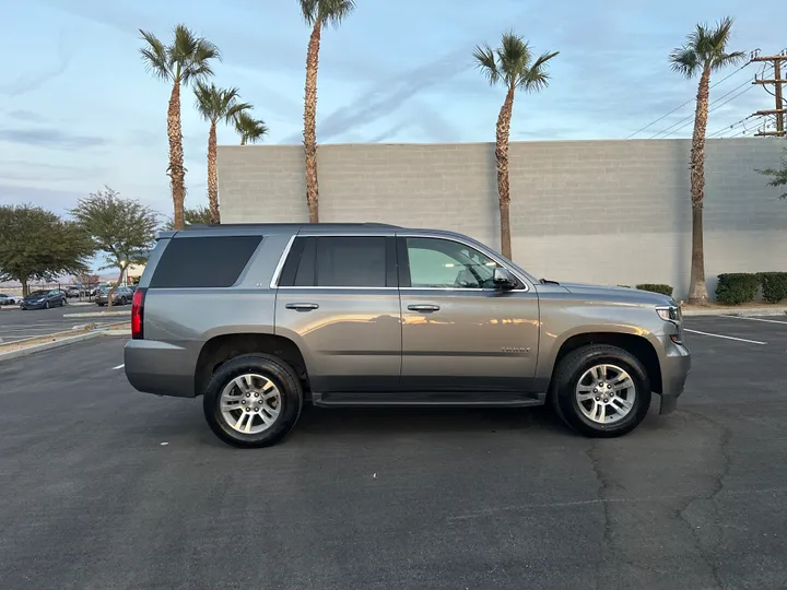 GRAY, 2019 CHEVROLET TAHOE Image 8