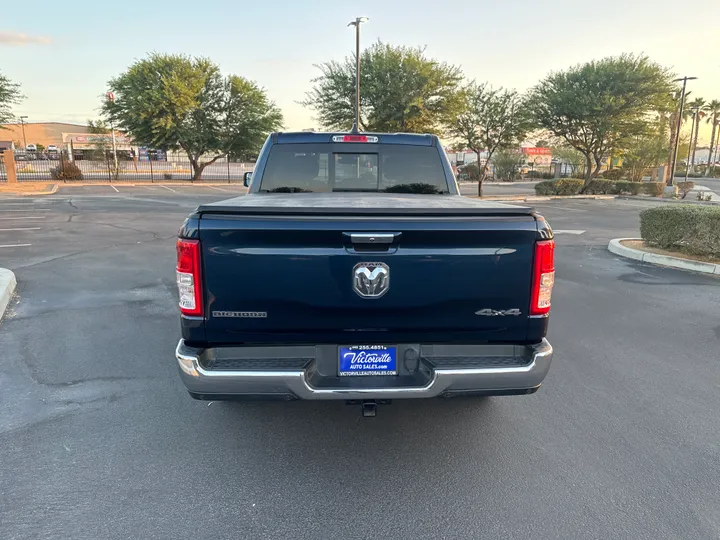 BLUE, 2019 RAM 1500 CREW CAB Image 8
