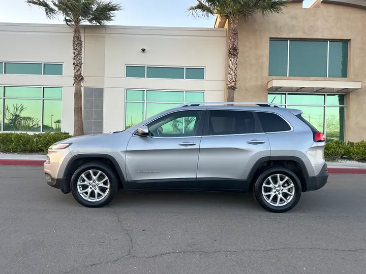 SILVER, 2014 JEEP CHEROKEE Image 3