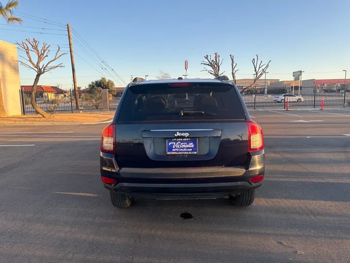 BLUE, 2014 JEEP COMPASS Image 4