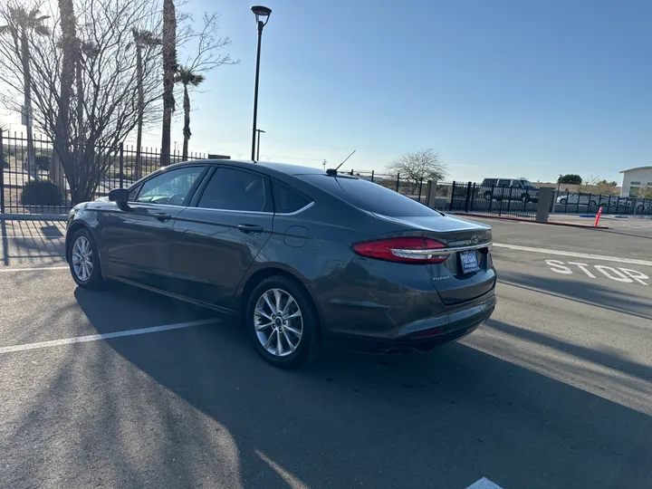 GRAY, 2017 FORD FUSION Image 4