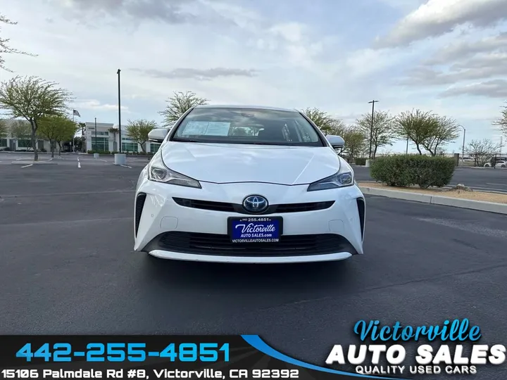 SUPER WHITE, 2021 TOYOTA PRIUS Image 2