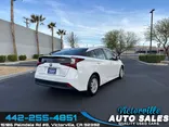 SUPER WHITE, 2021 TOYOTA PRIUS Thumnail Image 6