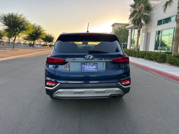 BLUE, 2019 HYUNDAI SANTA FE Image 5