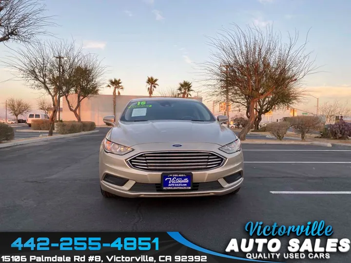 WHITE GOLD METALLIC, 2018 FORD FUSION Image 2