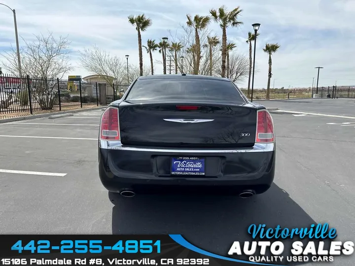 BLACK, 2013 CHRYSLER 300 Image 6